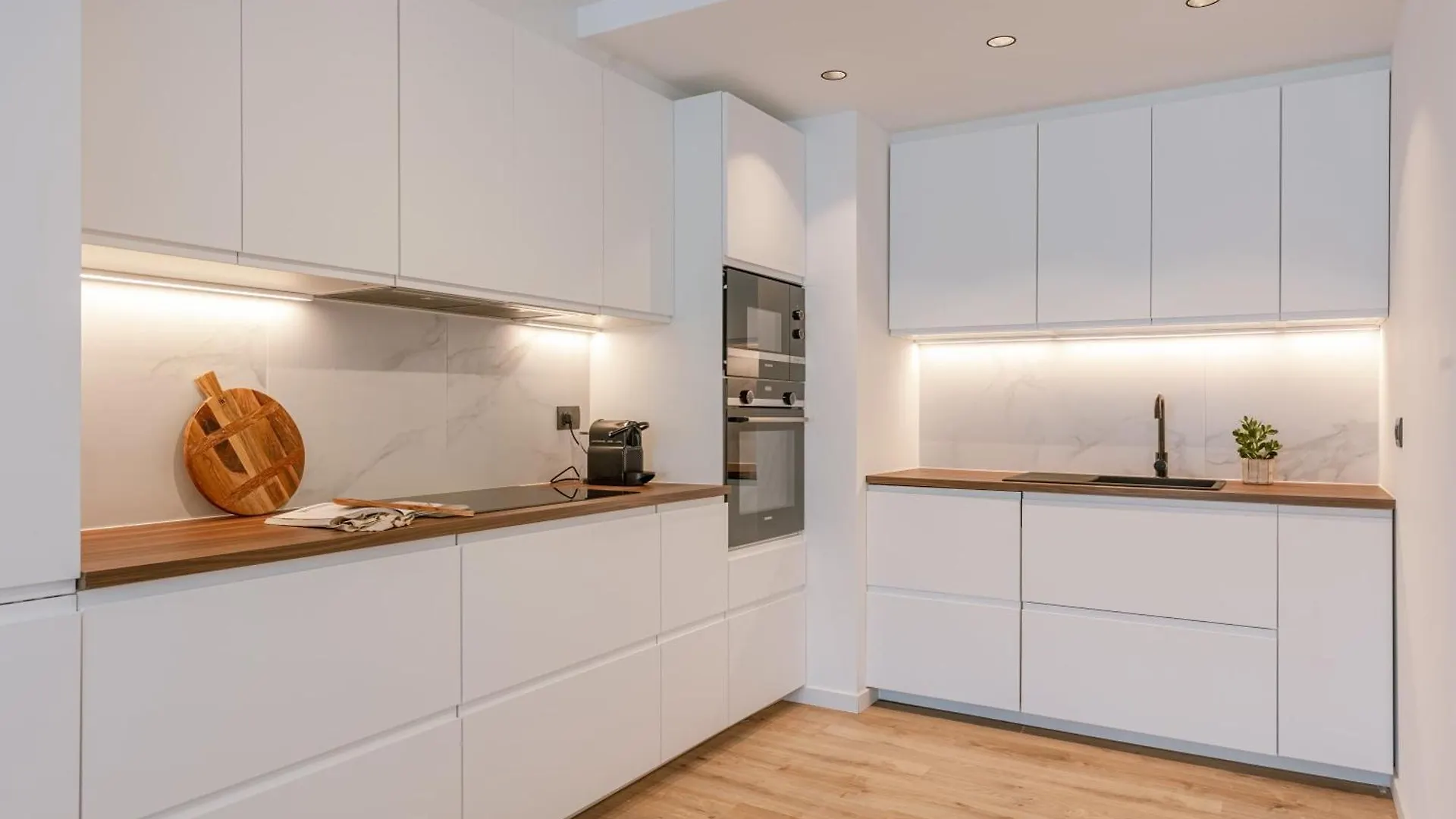 Huswell - Cozy Apartment In Oostende, Pets Are Welcome