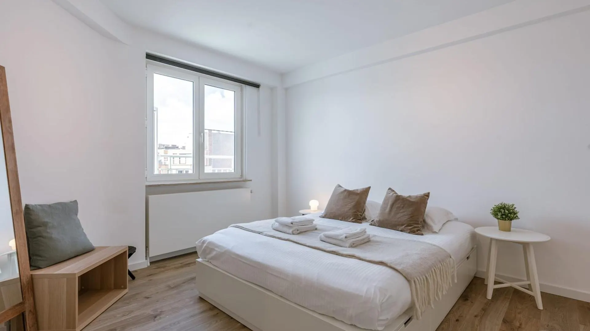 Huswell - Cozy Apartment In Oostende, Pets Are Welcome 0*, Ostend Belgium