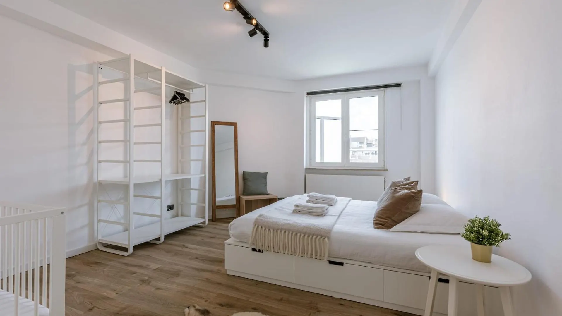 Huswell - Cozy Apartment In Oostende, Pets Are Welcome