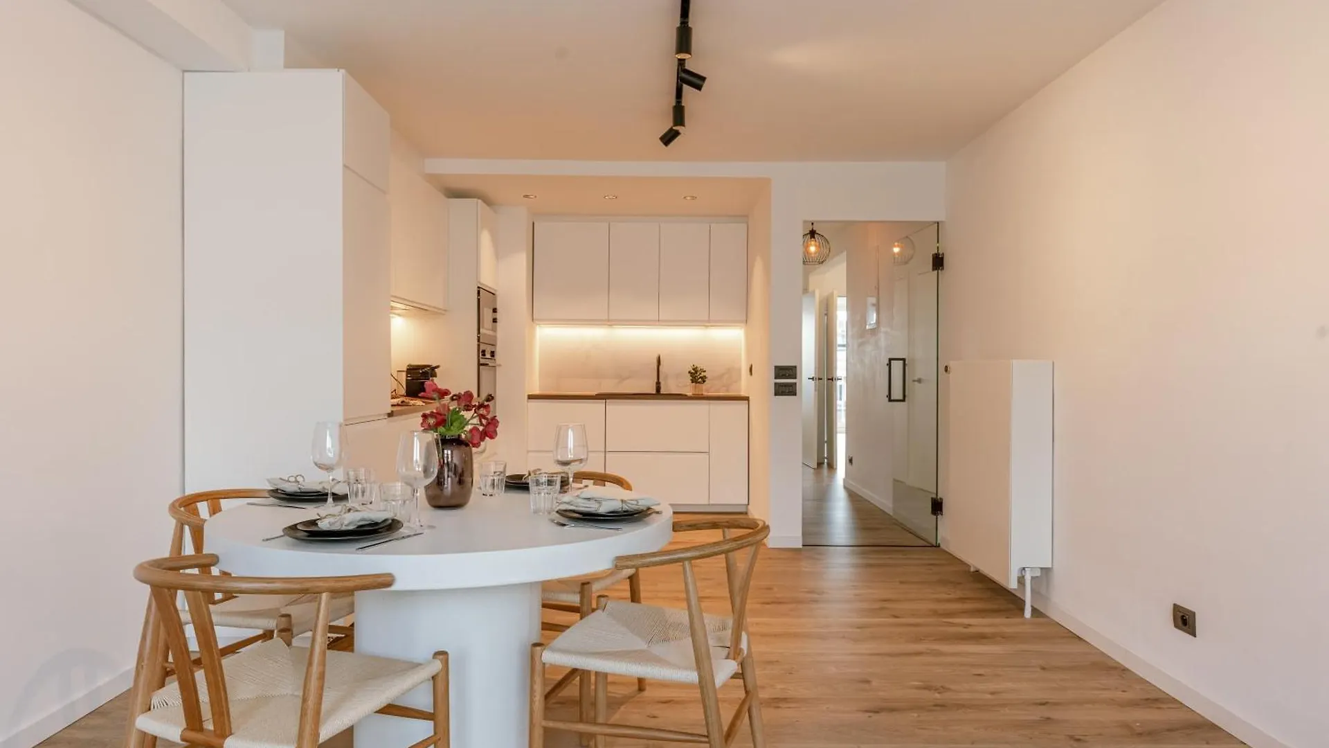 Huswell - Cozy Apartment In Oostende, Pets Are Welcome Belgium